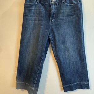Seven7 Women's Cropped Blue Jeans